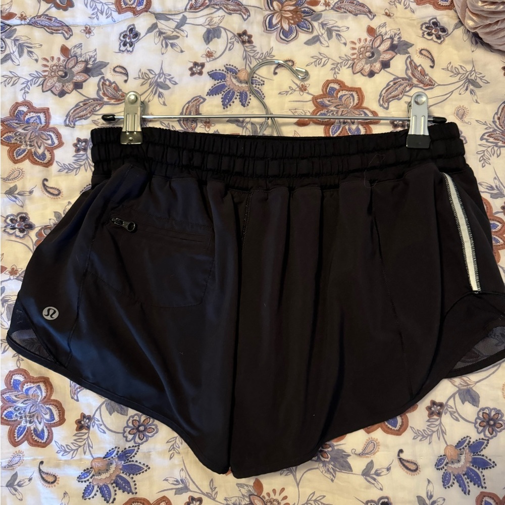 Lululemon Hotty Hot Short